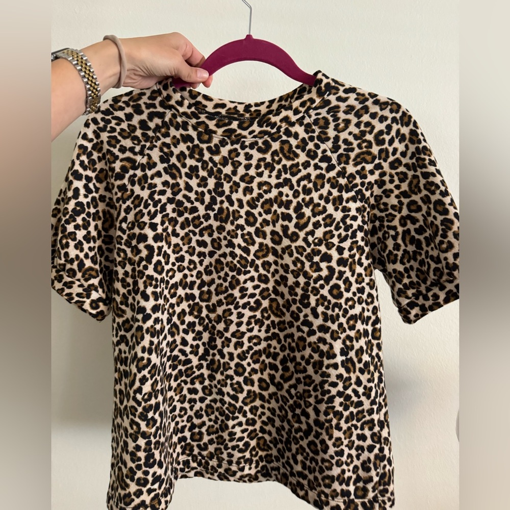 Short sleeve leopard top by Velvet